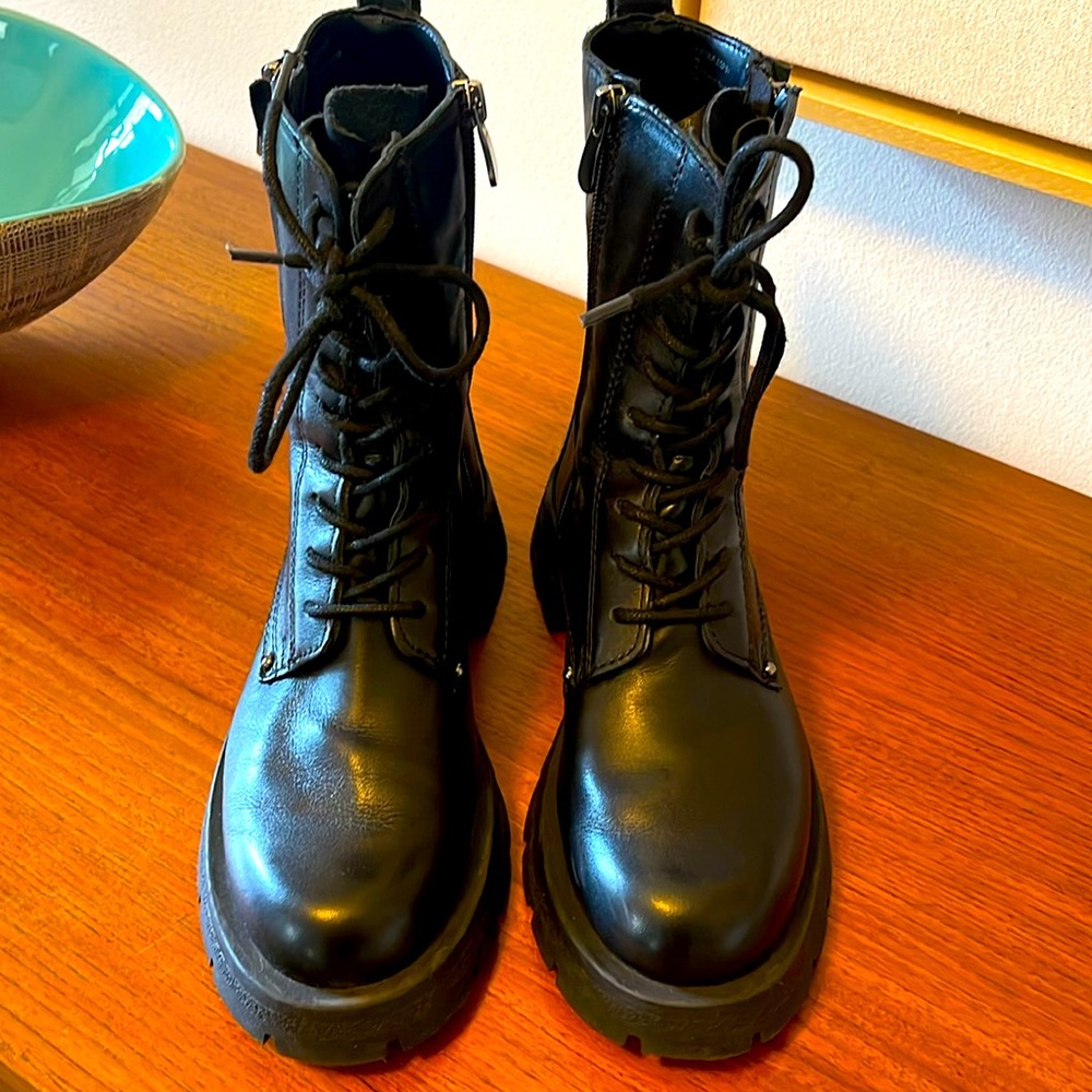 Steve Madden boots